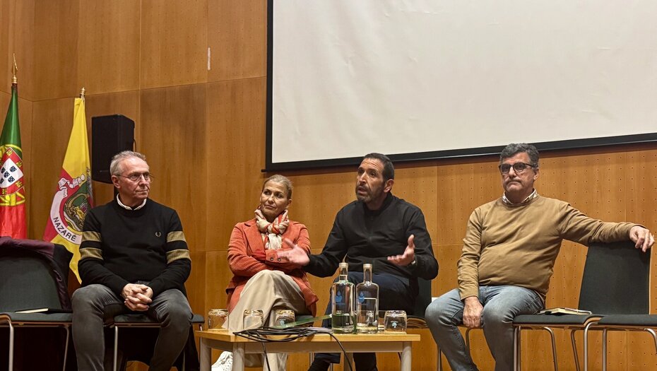 Reunião de grupos de Carnaval