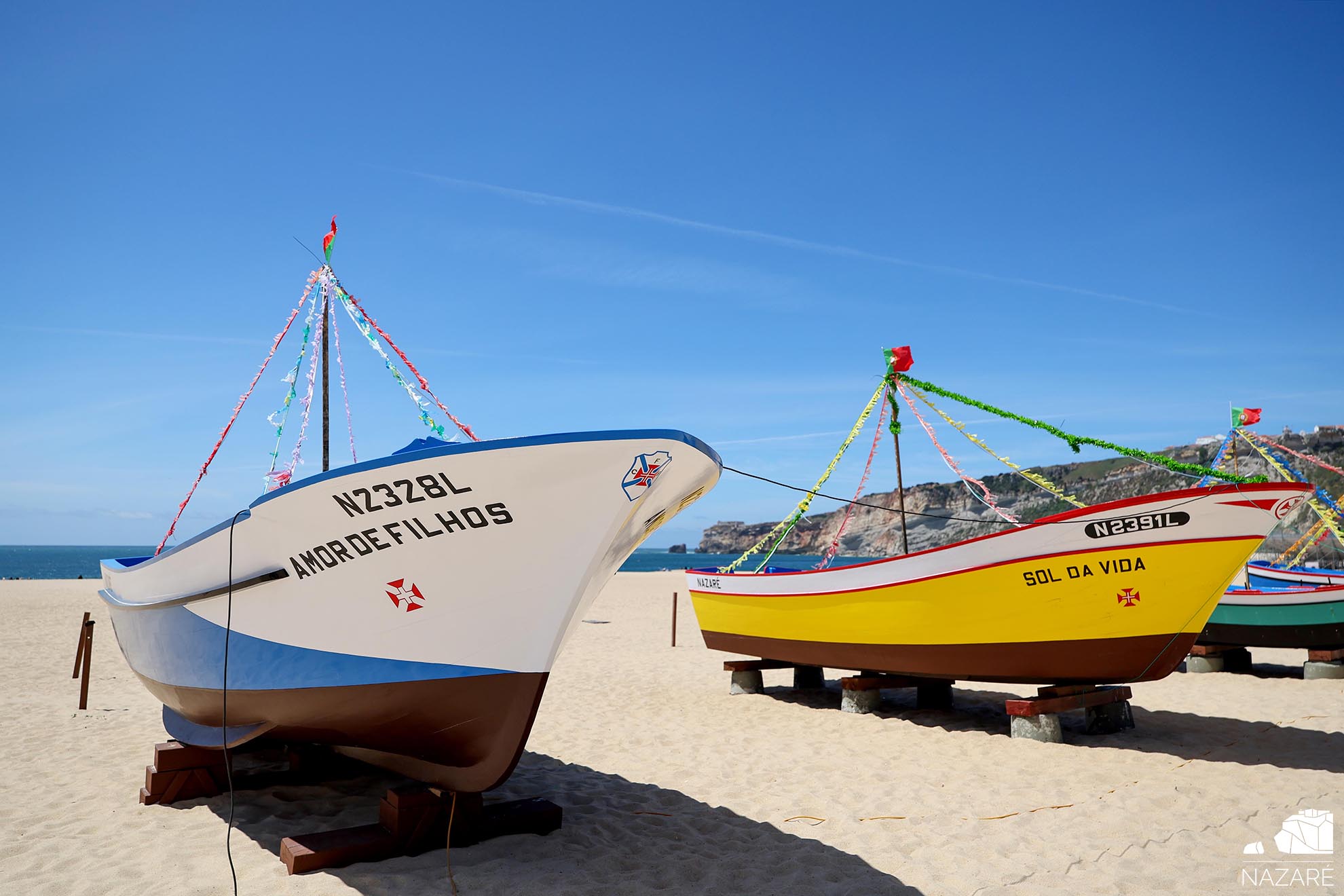 Exposição de embarcações tradicionais aumenta espólio na praia da Nazaré 