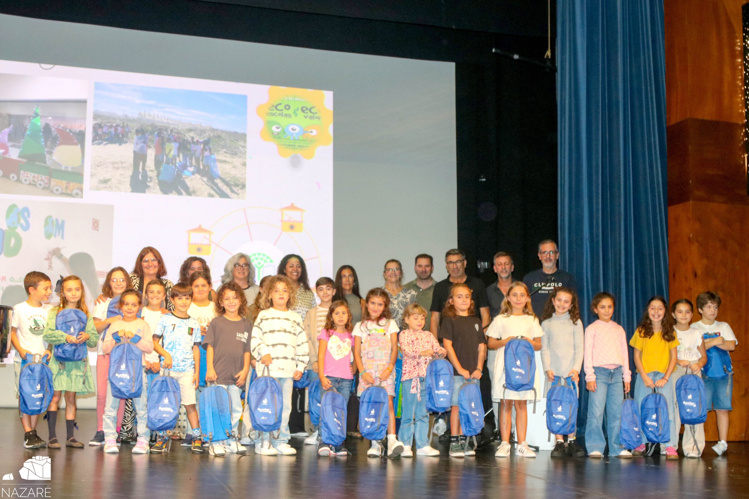 Bandeiras de Eco-Escolas entregues em sessão pública que decorreu no cineteatro 