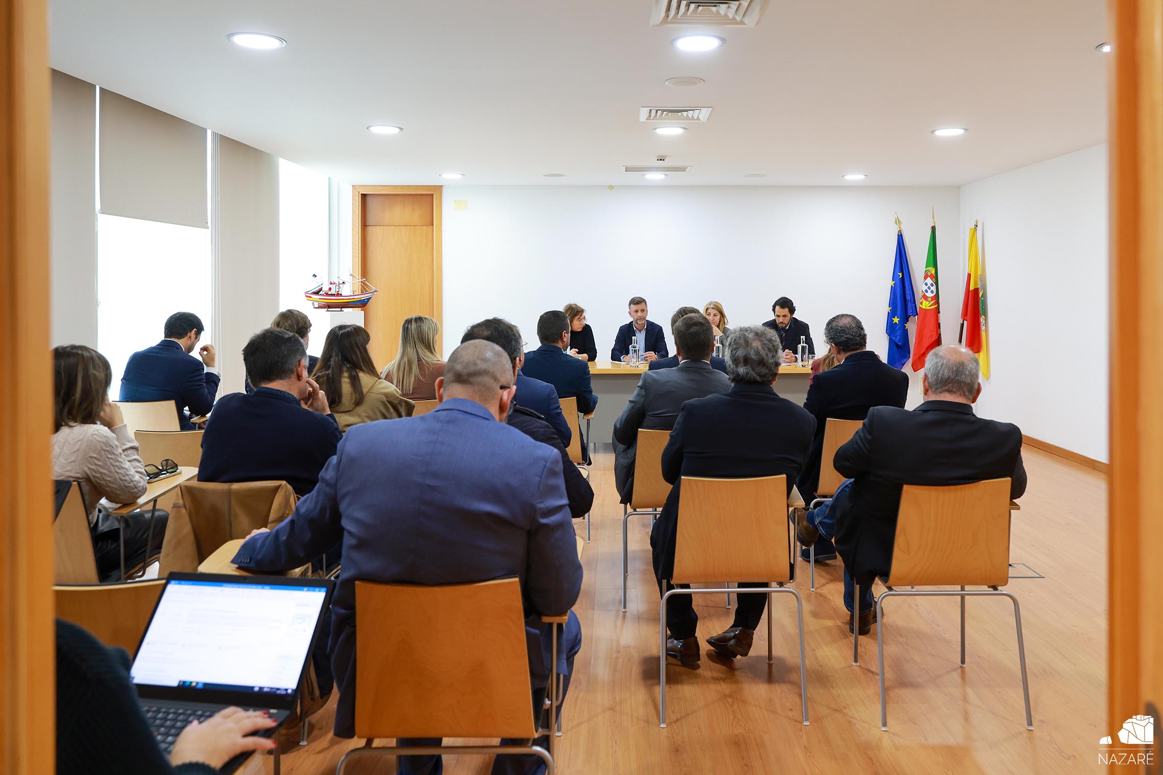 Comissão de Agricultura e Pescas do Parlamento visitou Porto da Nazaré